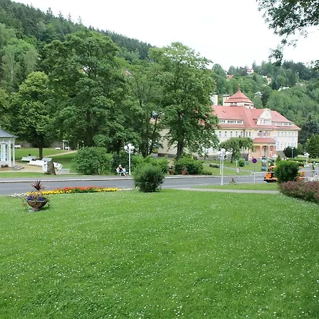 Haus Regrus Hotel 3*
