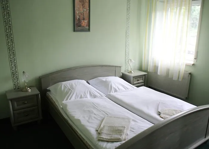 Haus Regrus Hotel